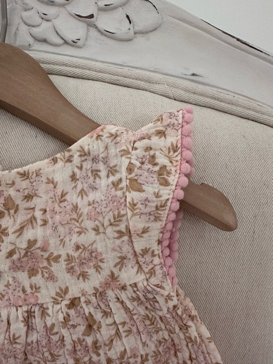 🤍 24 Mth Organic Cotton Ruffle Floral Pink & Tan Pom Pom Trim Top & Bloomer NWT - Picture 9 of 13